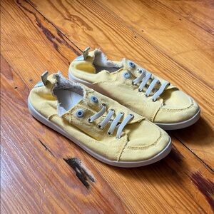 Vionic Sunny Yellow Canvas Sneakers